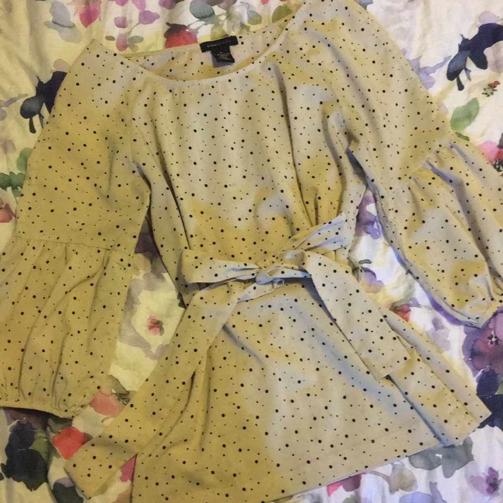 Bcbg maxazria top size medium